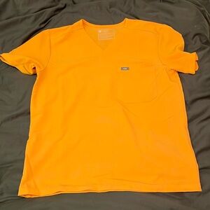 Figs men medium scrub top orange